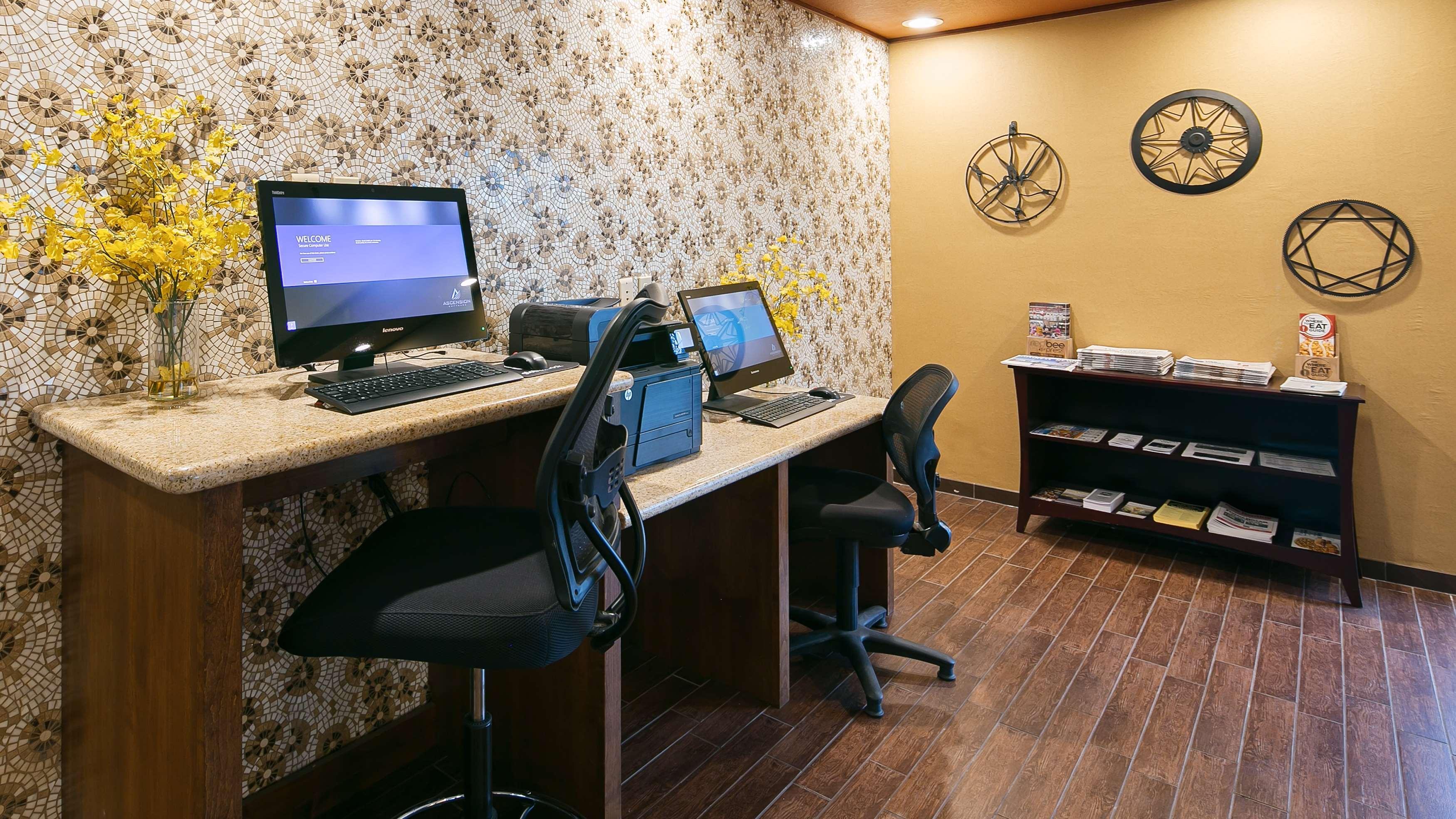 Best Western Plus Rama Inn Redmond Eksteriør billede