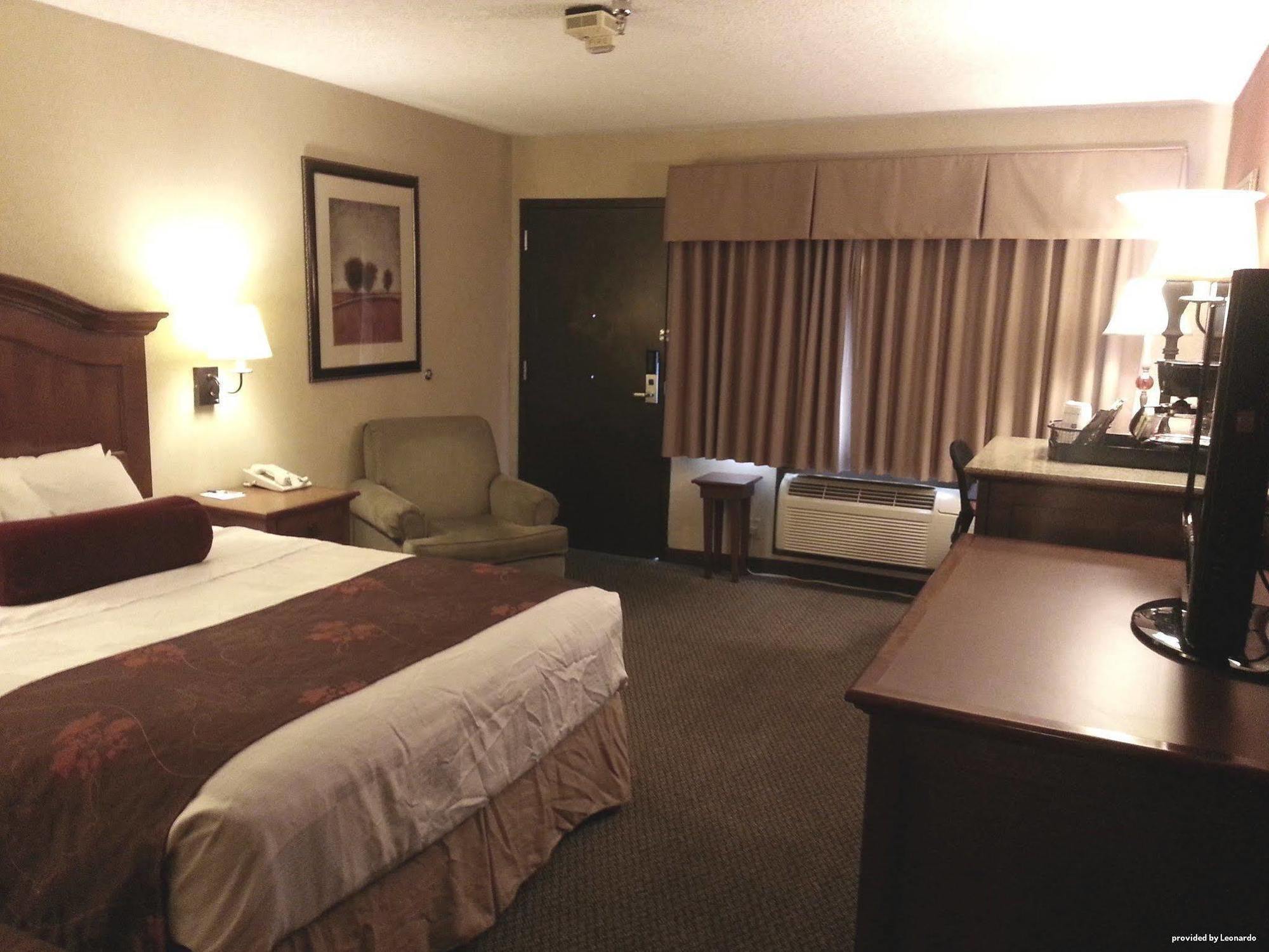 Best Western Plus Rama Inn Redmond Eksteriør billede